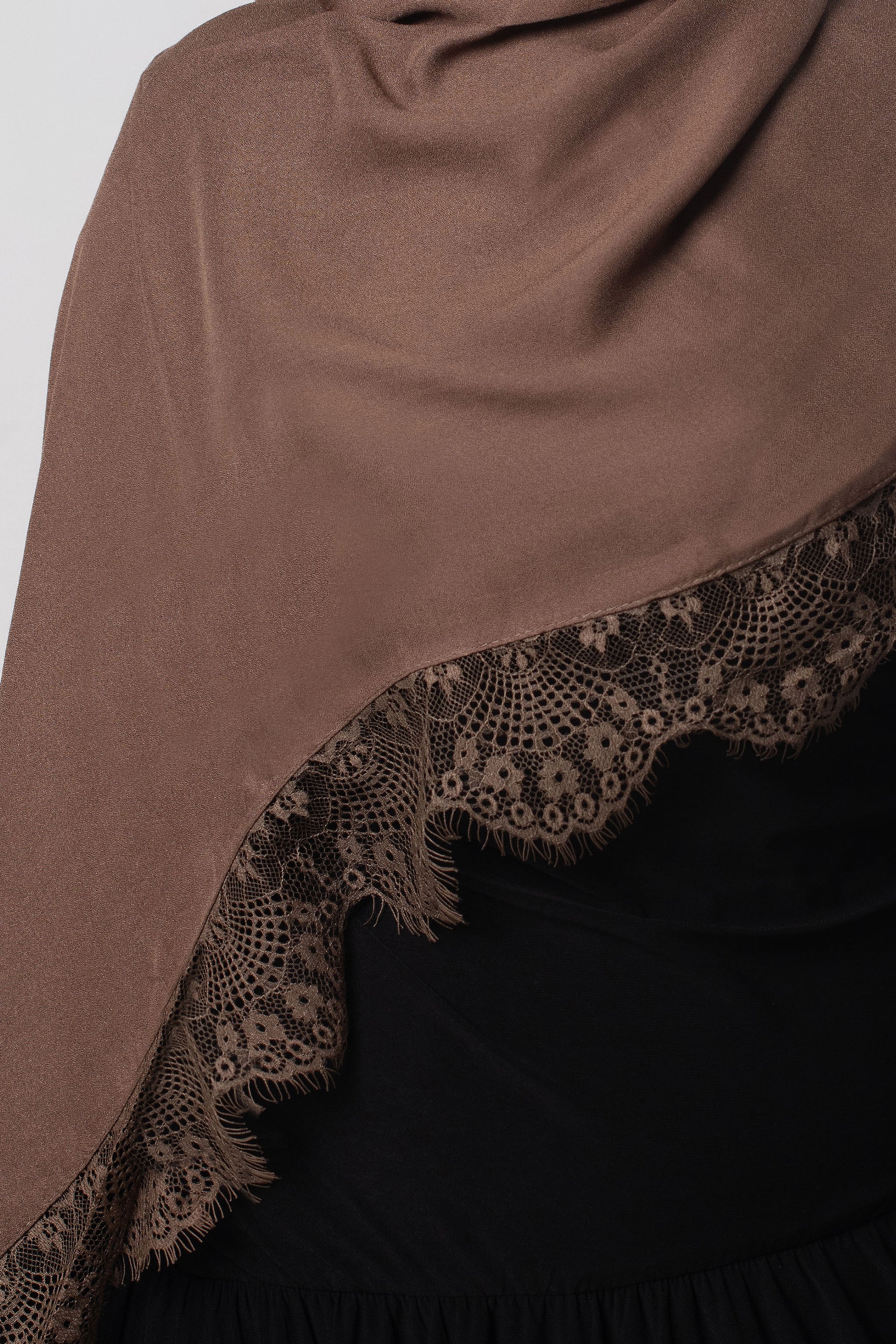 Mocca Elegance Lace